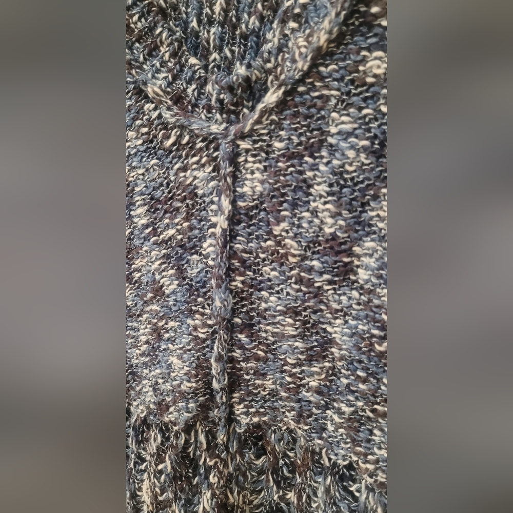 Free People Sweater. Size M - Picture 7 of 7